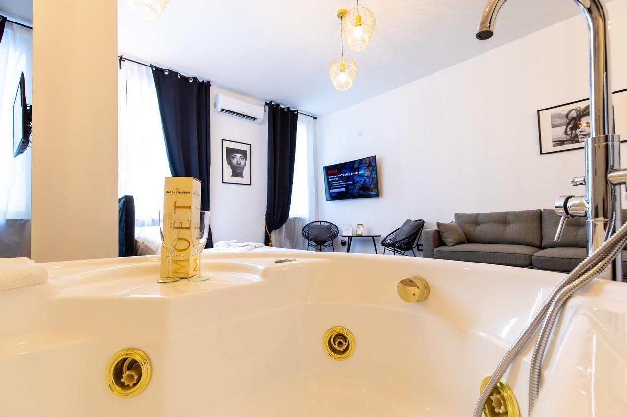 Muni Boutique Flat By Babylon Stay 나폴리 외부 사진